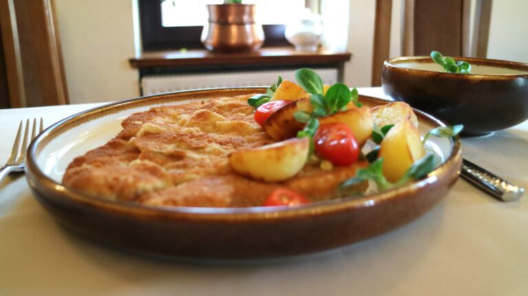 Read more about the article Kotlet Hrabiego – największy w okolicy:-)