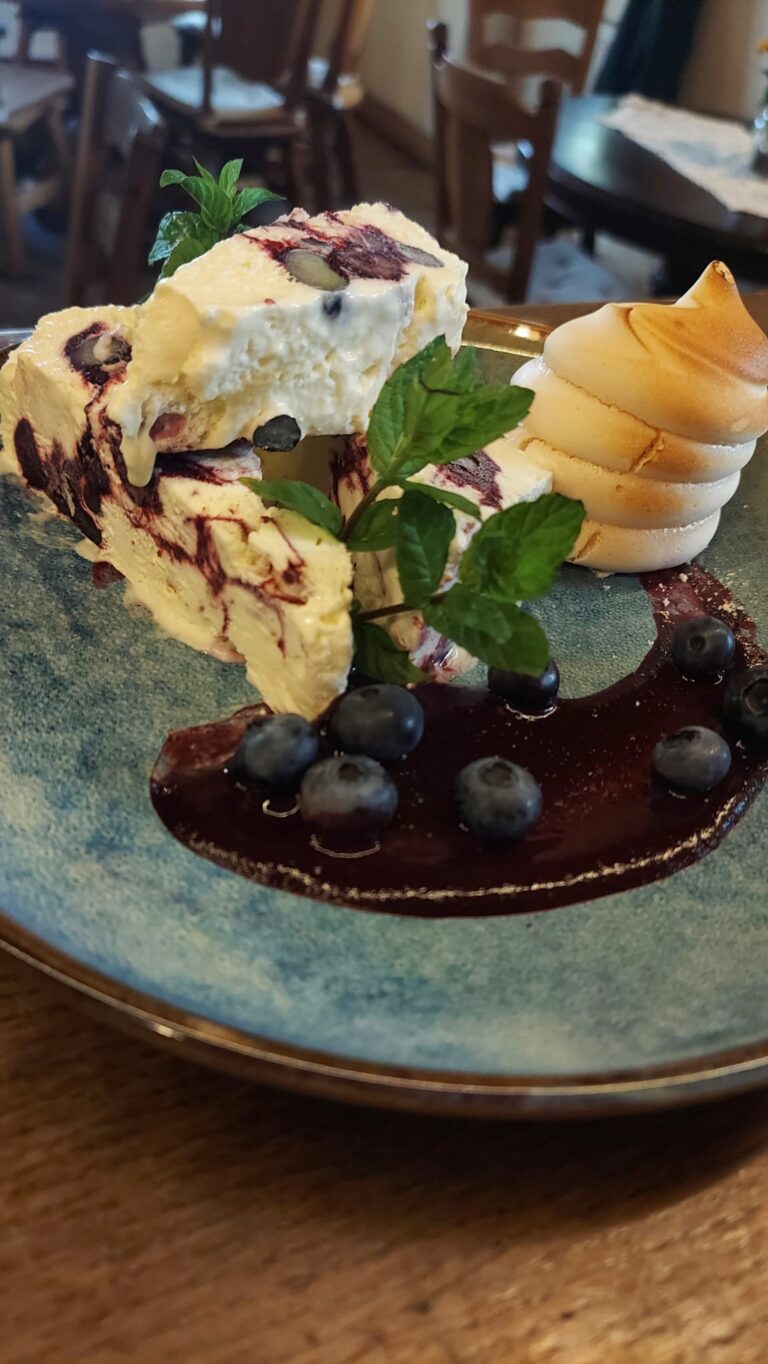 Read more about the article Lody z jagodową nutą